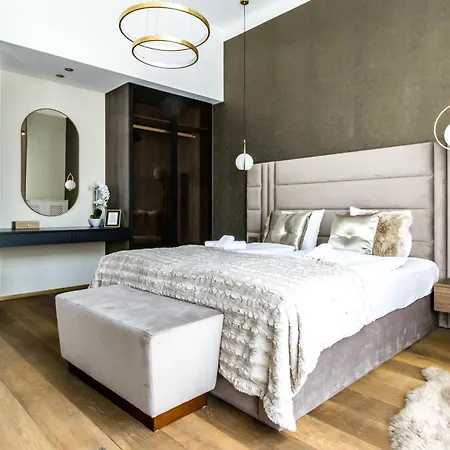 N16 Deluxe Lejlighed