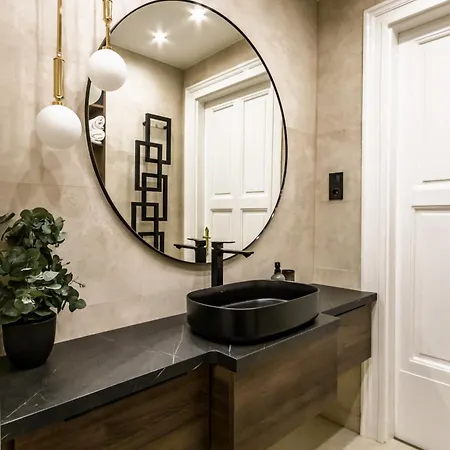 N16 Deluxe Apartment